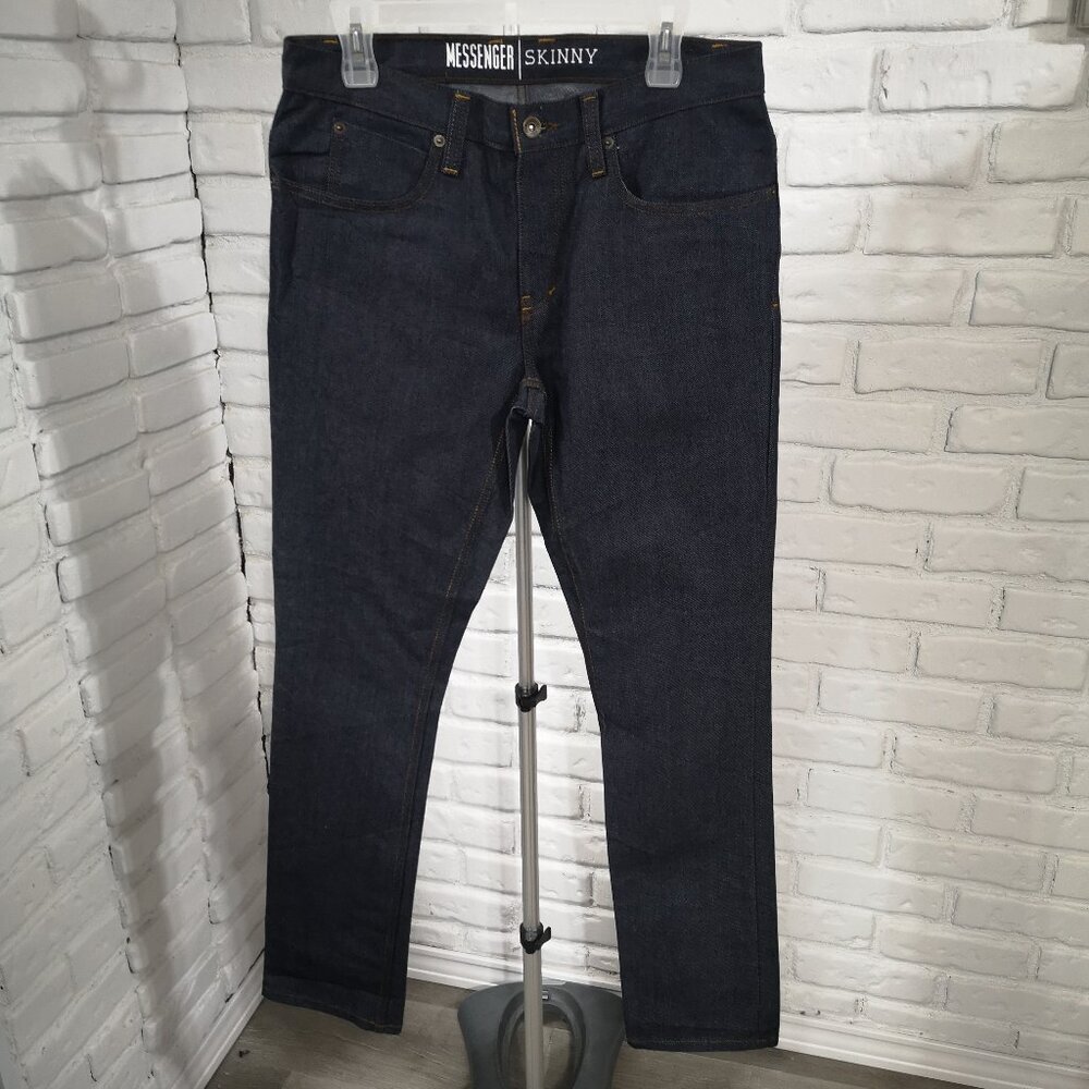FreeWorld Messenger Skinny Men's Size 32 Dark Wash Zipper & Button Closure Jeans